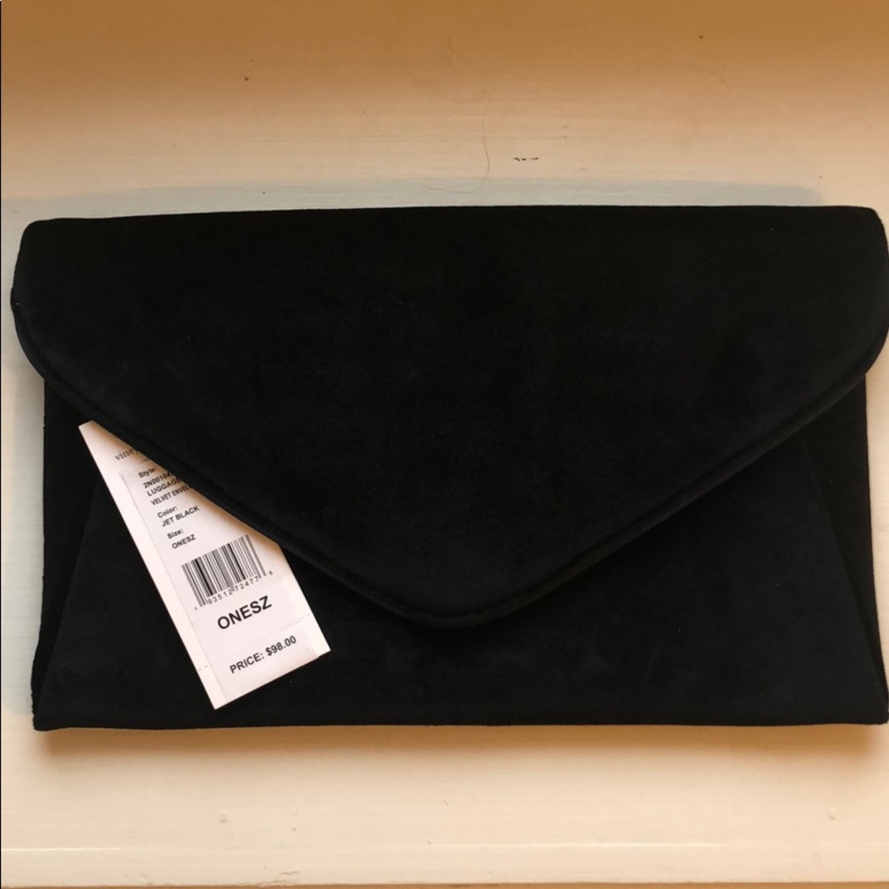 Vineyard Vines black velvet clutch. NWT